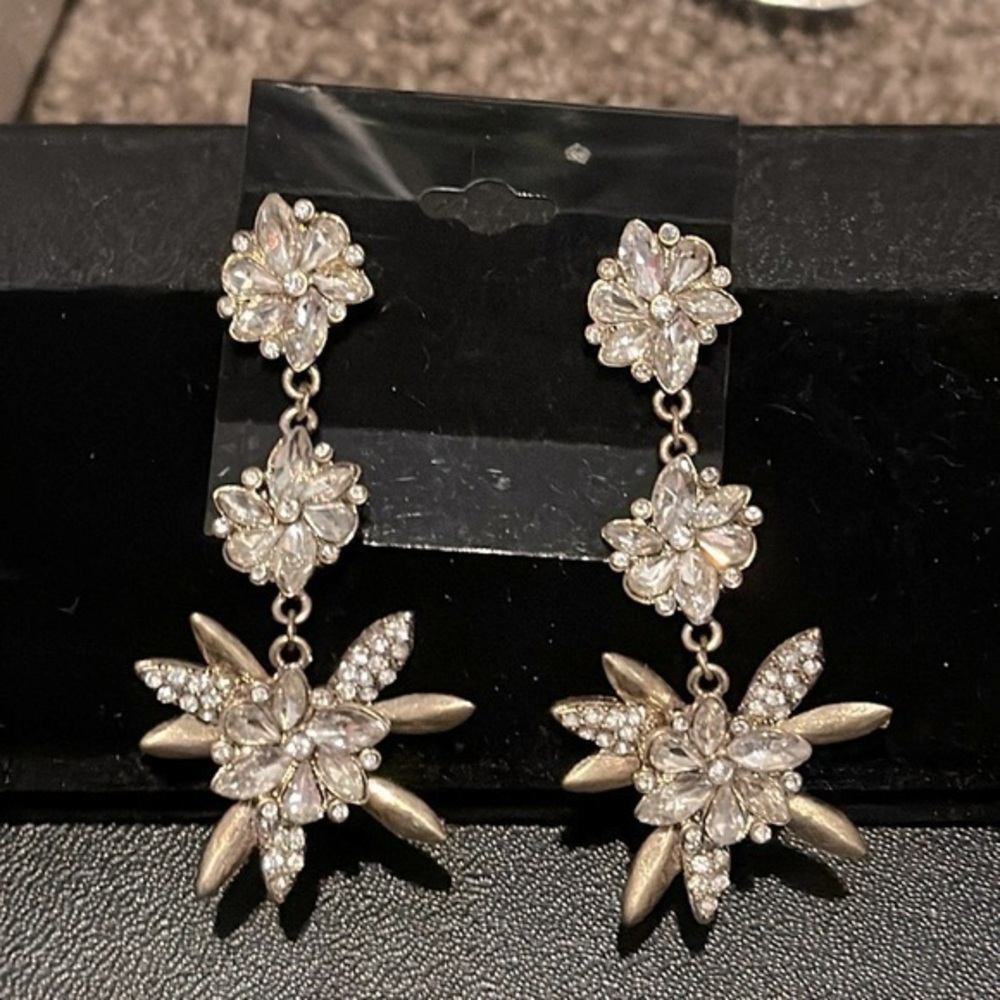 Bagdley Mischka Star drop shooting star chandelier rhinestone and gold earrings